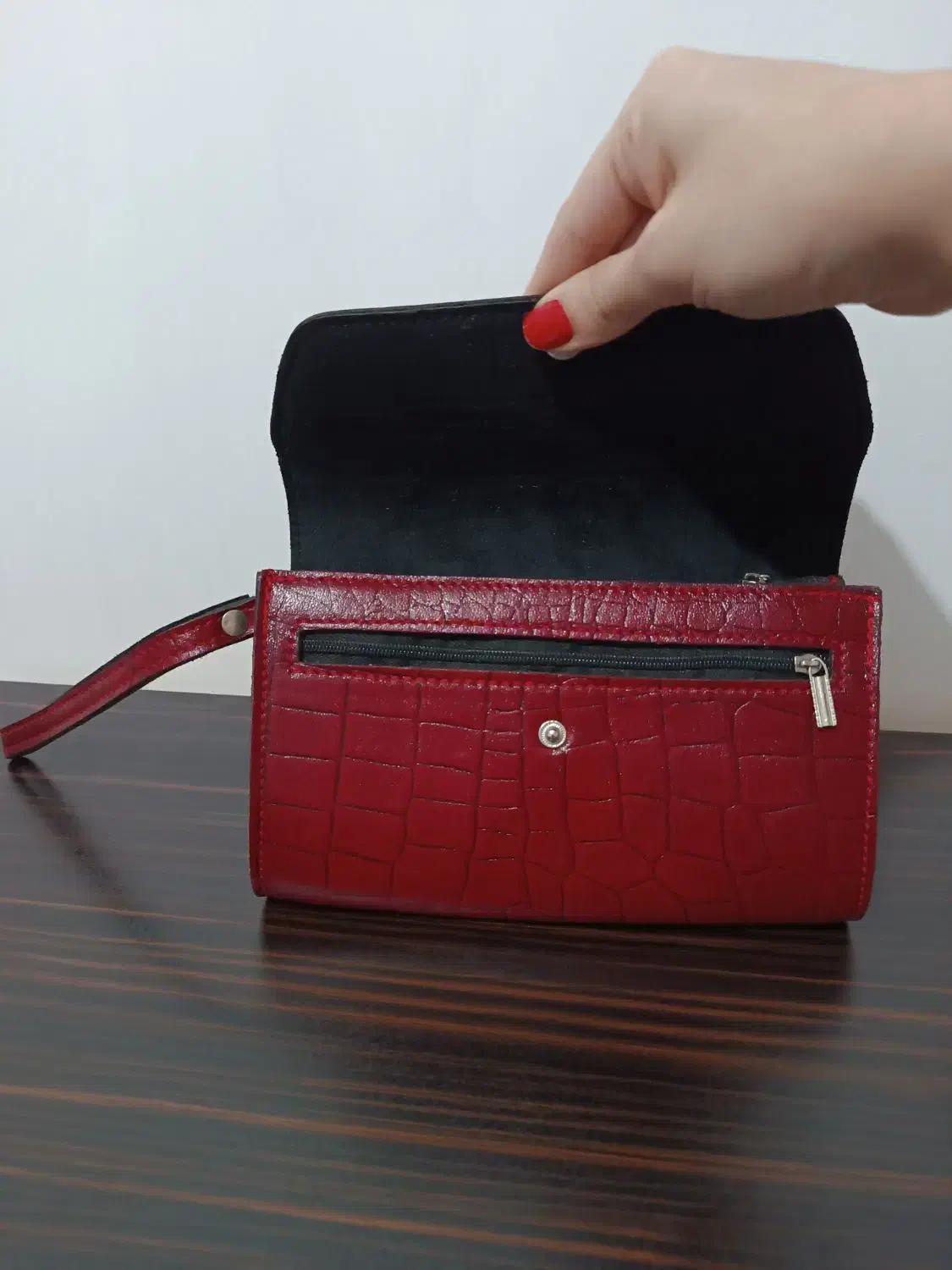 کیف|کیف، کفش، کمربند|رشت, آزادگان|دیوار