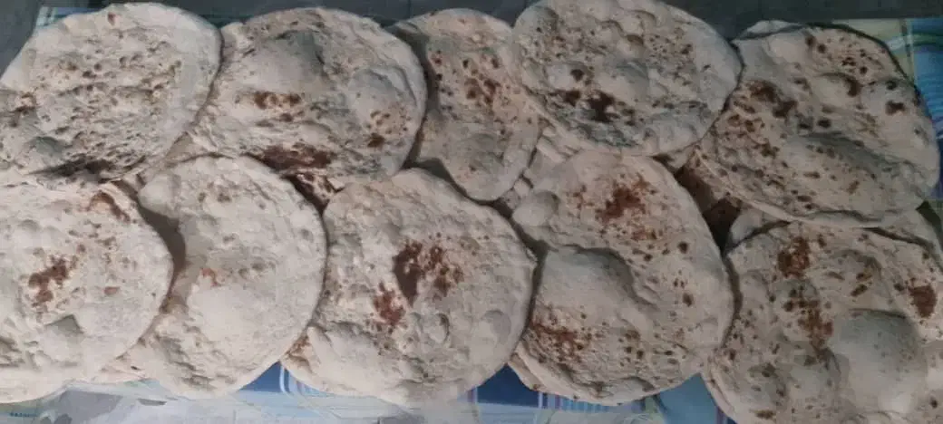 نان تنوری  سنتی  عرب  عراقی|خوردنی و آشامیدنی|قم, سیدان|دیوار