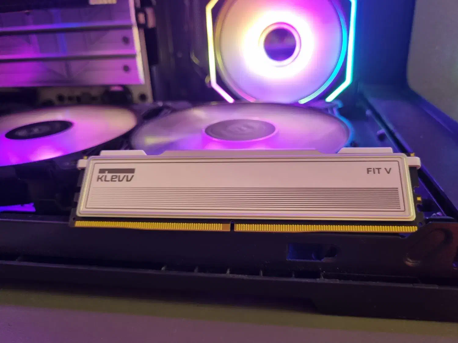 رم ۱۶ گیگ ddr5 کلو باس ۵۶۰۰ cl30 klevv|قطعات و لوازم جانبی رایانه|تهران, جیحون|دیوار