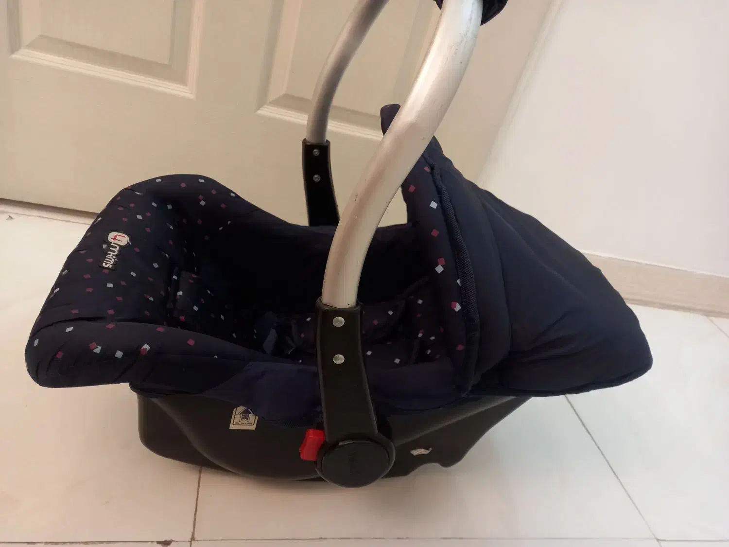 کالسکه بچه|اسباب و اثاث بچه|اراک, |دیوار