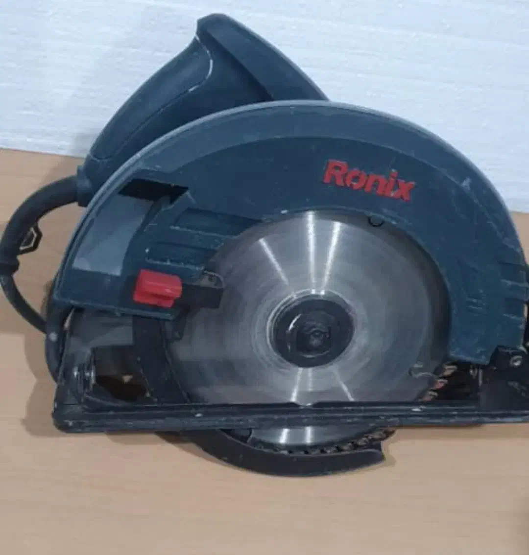 اره گردبر رونیکس|ابزارآلات|فردیس, فردیس|دیوار