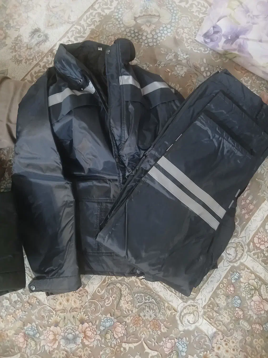 بادگیر|لباس|قم, قم نو|دیوار