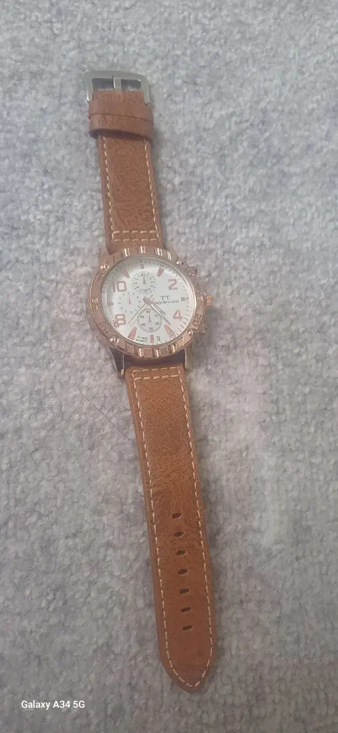 ساعت مچی|ساعت|قم, شاد قلی|دیوار