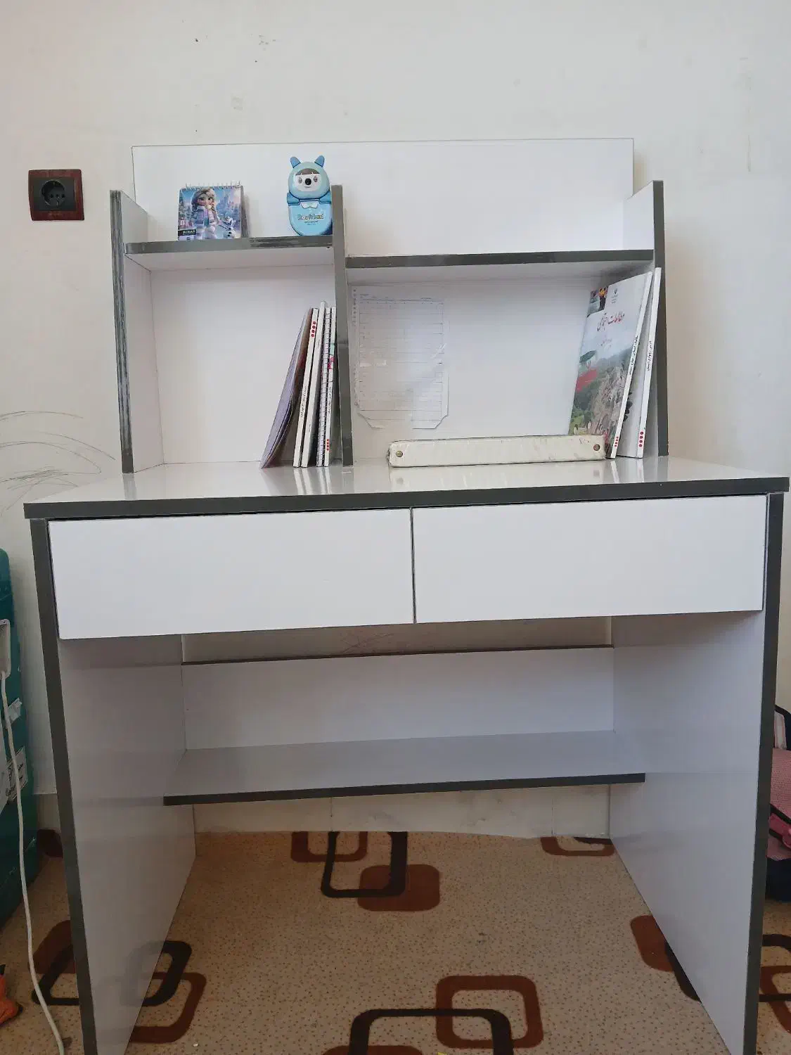 تولیدی انواع میز تحریر|میز تحریر و کامپیوتر|بیرجند, |دیوار