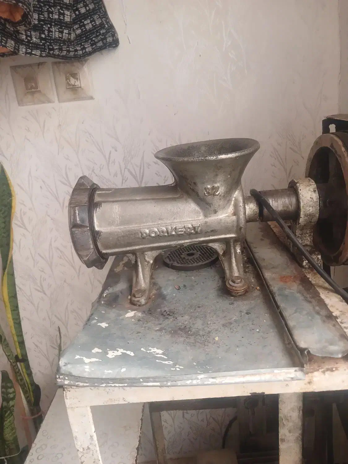 چرخ گوشت فروشی وتمیز|کافیشاپ و رستوران|قوچان, |دیوار