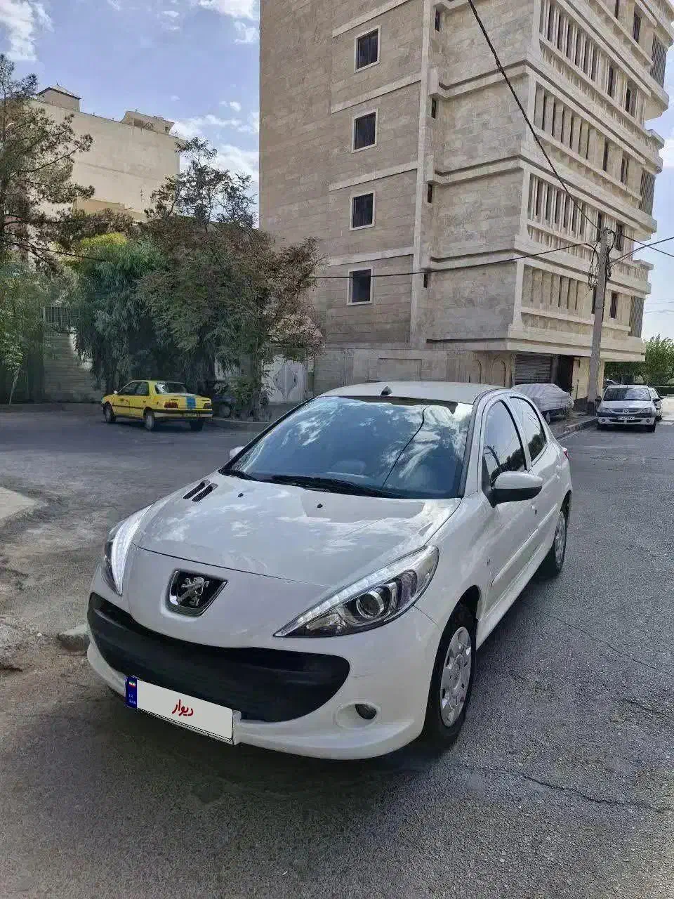 پژو ۲۰۷ سقف فلز|خودرو سواری و وانت|قم, باجک دو|دیوار