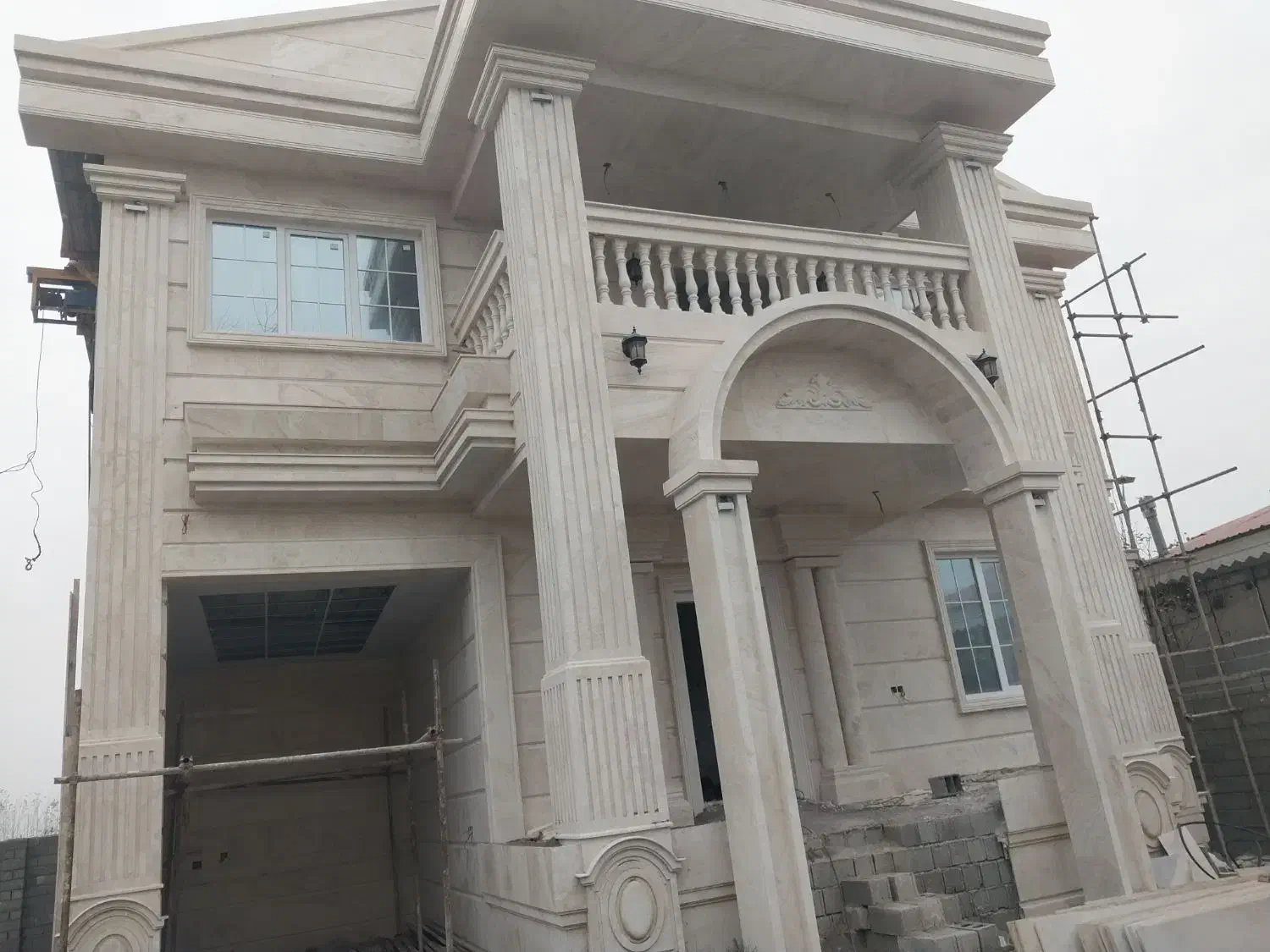 سنگ کاری مدرن رومی کلاسیک|خدمات پیشه و مهارت|لاهیجان, لیالستان|دیوار