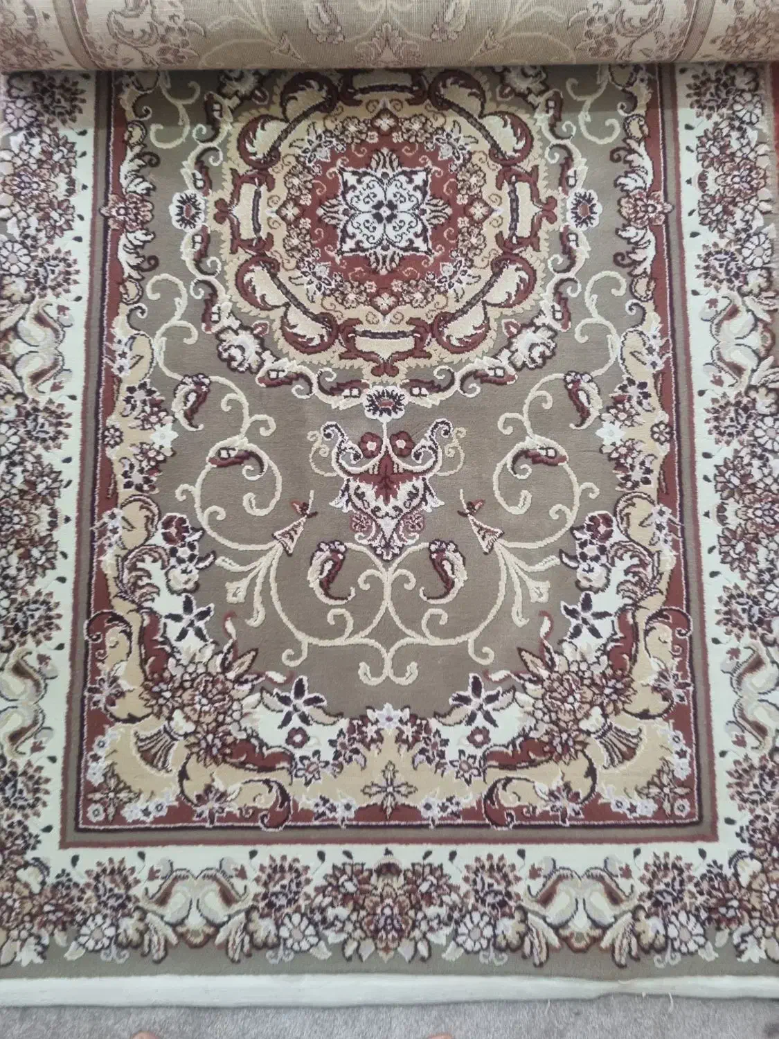 کناره سه متری|فرش|سنندج, |دیوار