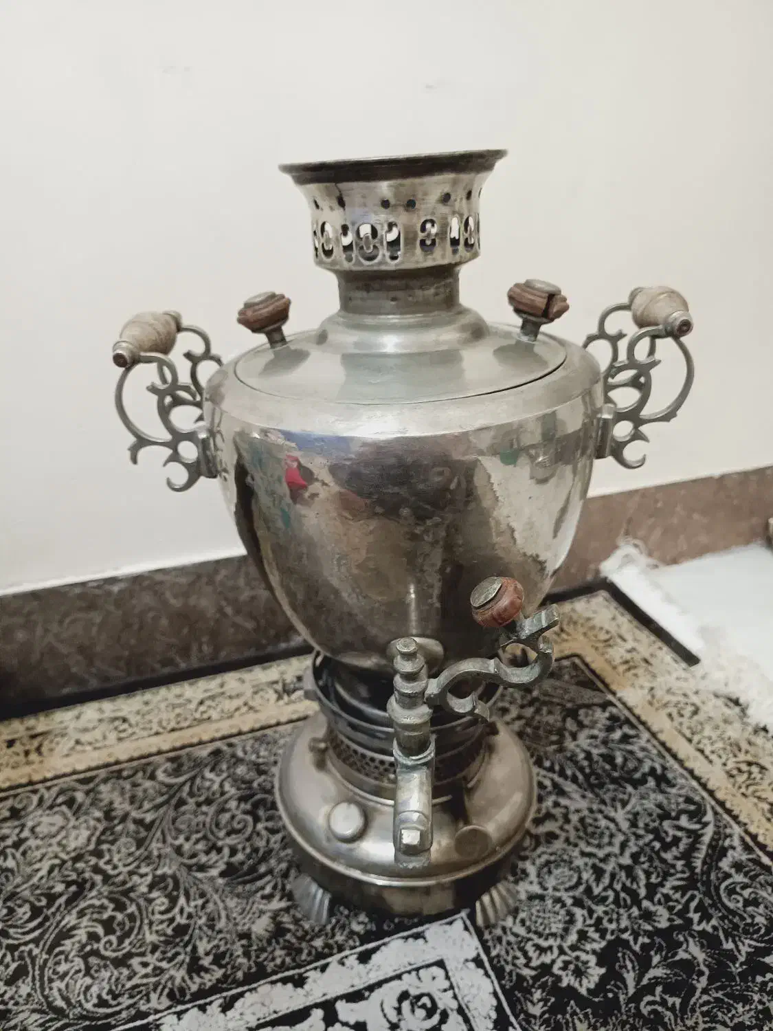 سماور نفتی ورشو بروجرد|سماور، چایساز، قهوهساز|سیرجان, |دیوار