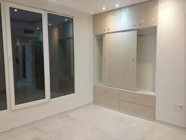 ۸۵متر/کلیدنخورده/فول امکانات/سالن پردهخور/جنب مترو|فروش آپارتمان|تهران, عباسی|دیوار