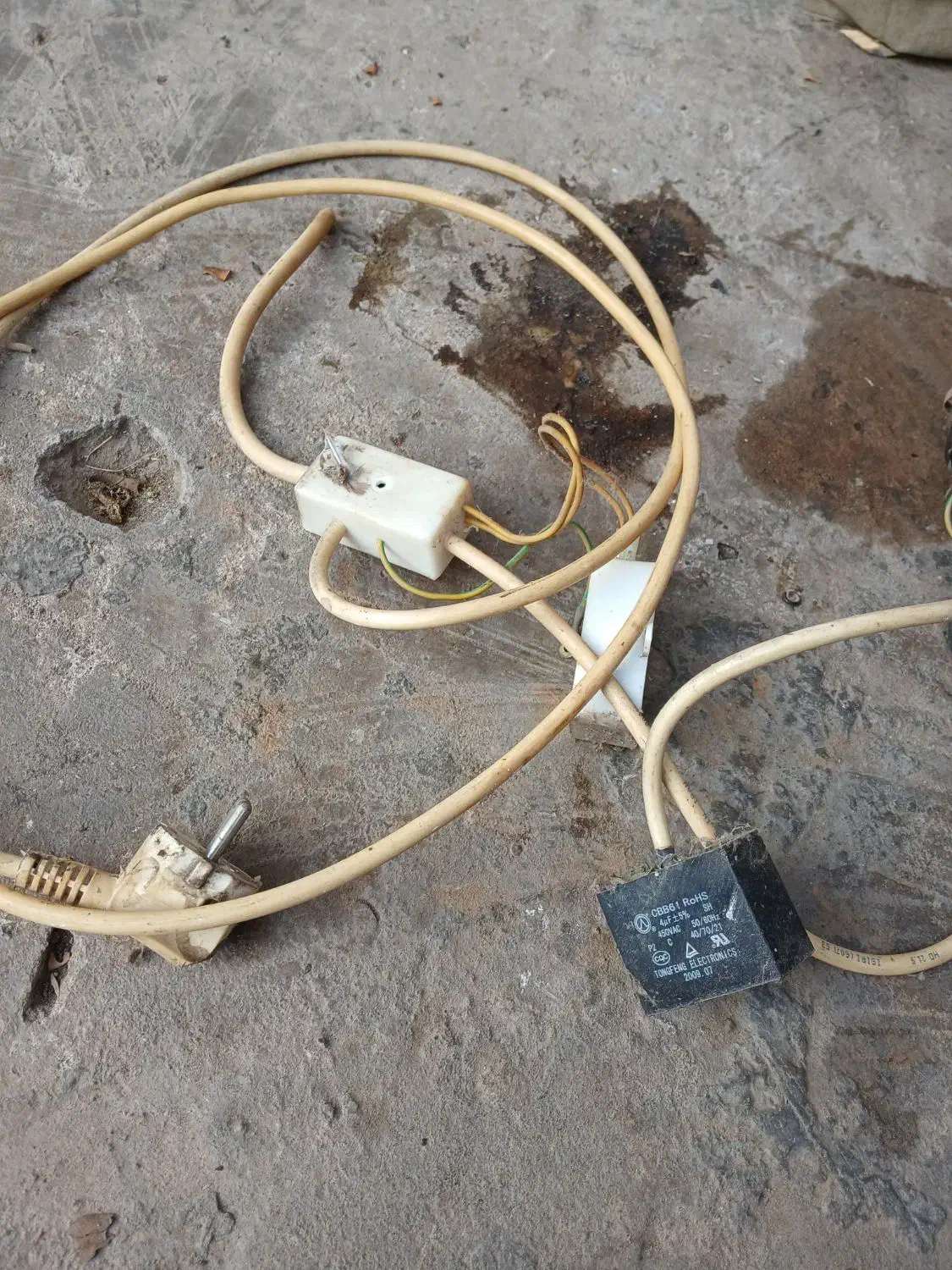 موتور یخچال|یخچال و فریزر|لاهیجان, آهندان|دیوار