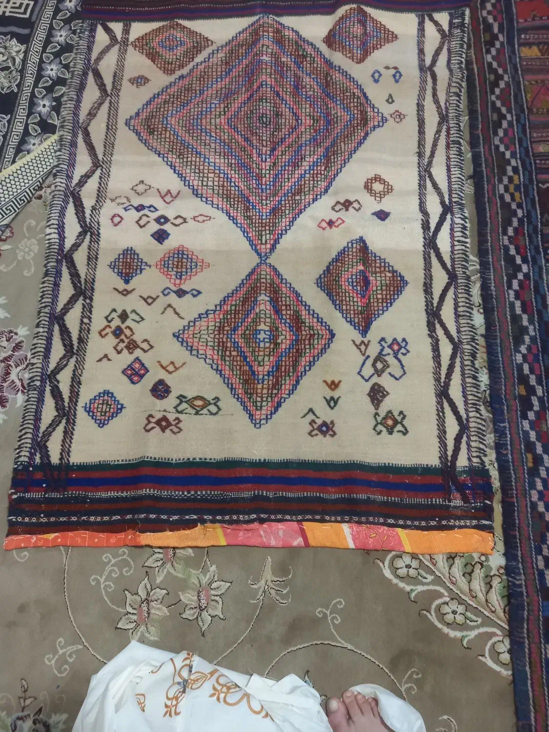 گلیم دستباف|گلیم، جاجیم، گبه|سبزوار, قصبه غربی|دیوار