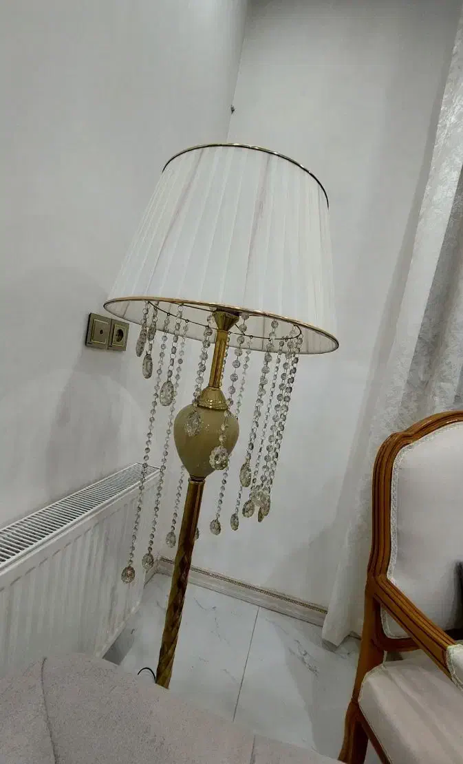 اپاژور سالنی سالم و بدون خط|چراغ خواب و آباژور|دورود, |دیوار