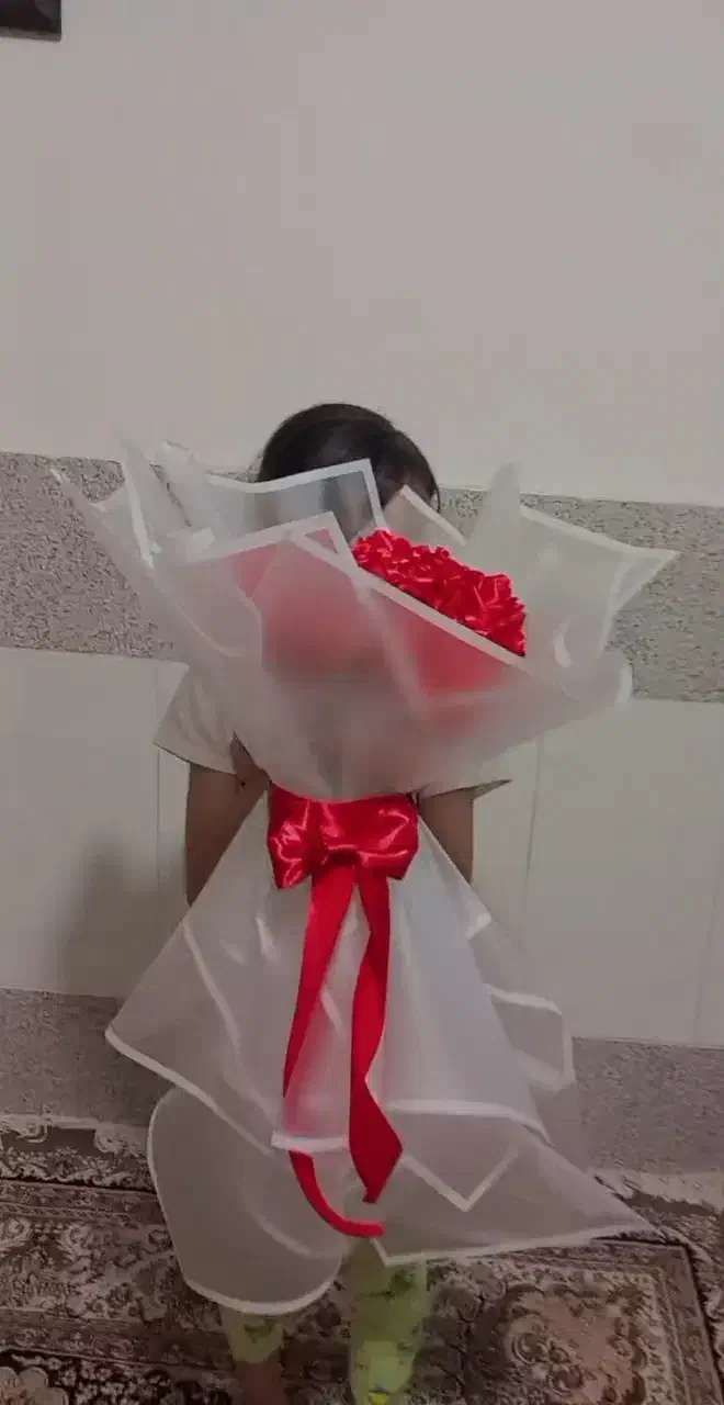 دسته گل ربانی بزرگ مناسب یلدا|گل مصنوعی|قم, منبع آب|دیوار