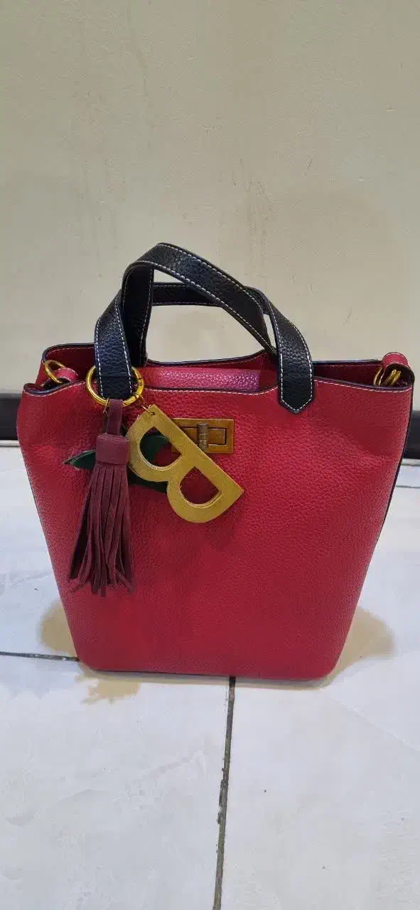 کیف زنانه|کیف، کفش، کمربند|تهران, نیروی هوایی (پیروزی)|دیوار