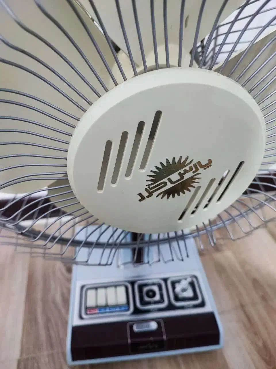 پنکه|پنکه و تصفیه‌کنندهٔ هوا|همدان, |دیوار