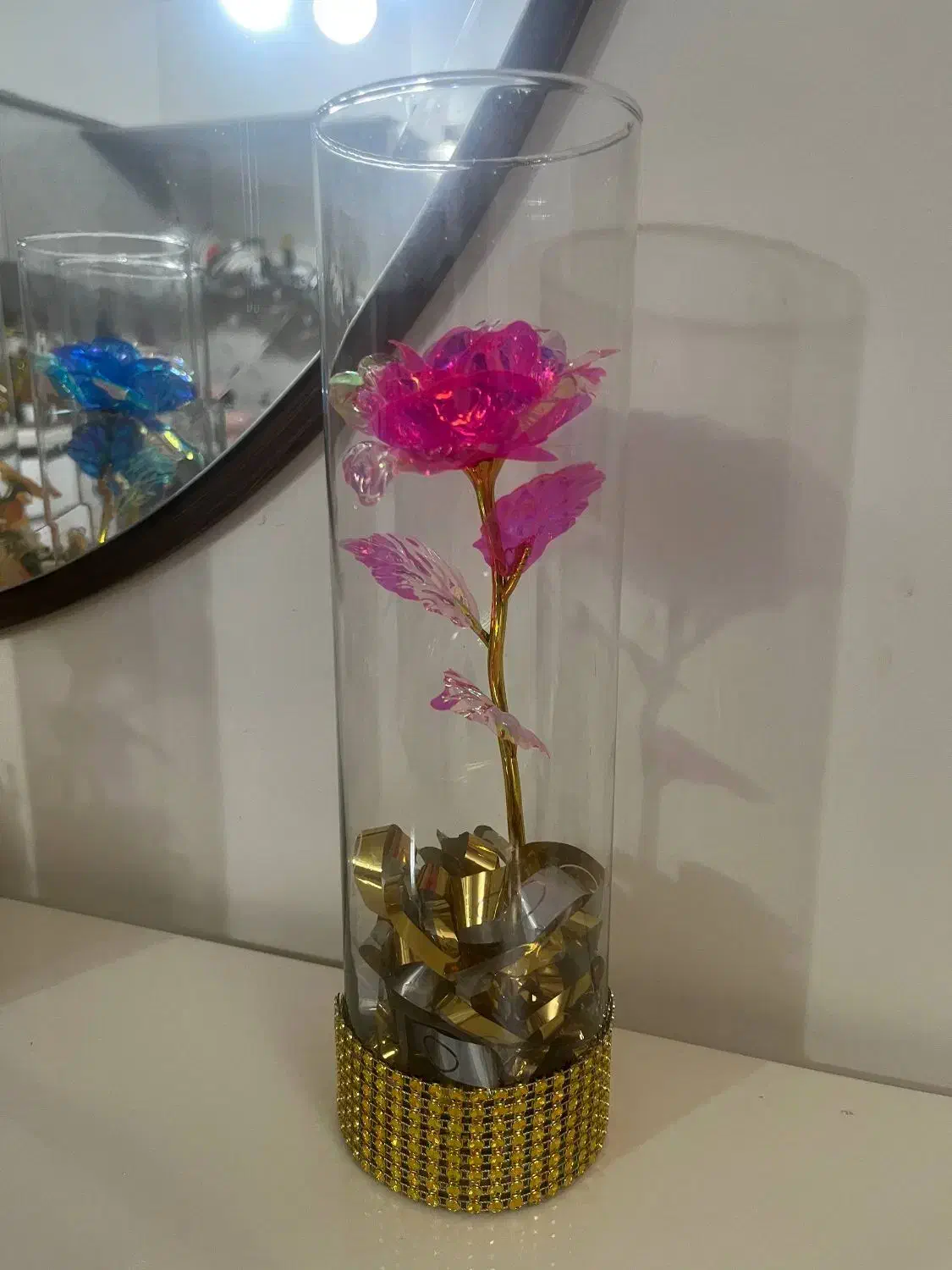 باکس شیشه ای گل رز جاودان روز مادر|گل مصنوعی|کرج, باغستان|دیوار