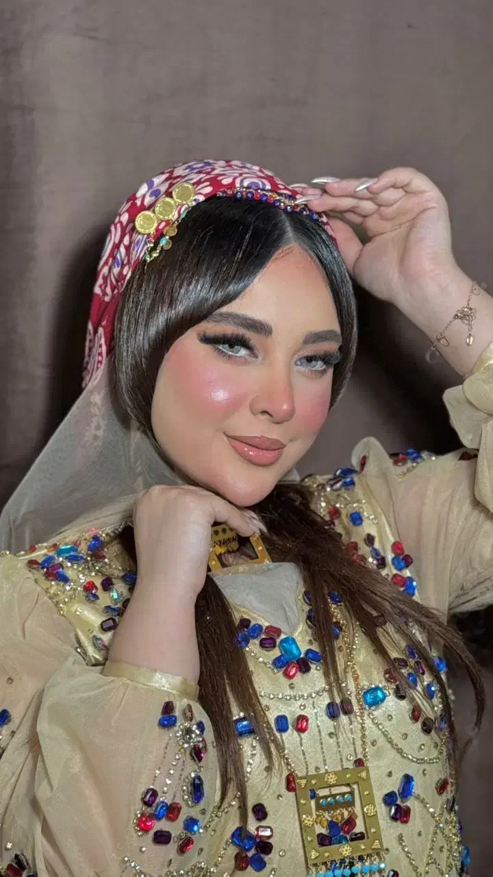 میکاپ شنیون همراهی|خدمات آرایشگری و زیبایی|شیراز, شهرک ولیعصر|دیوار