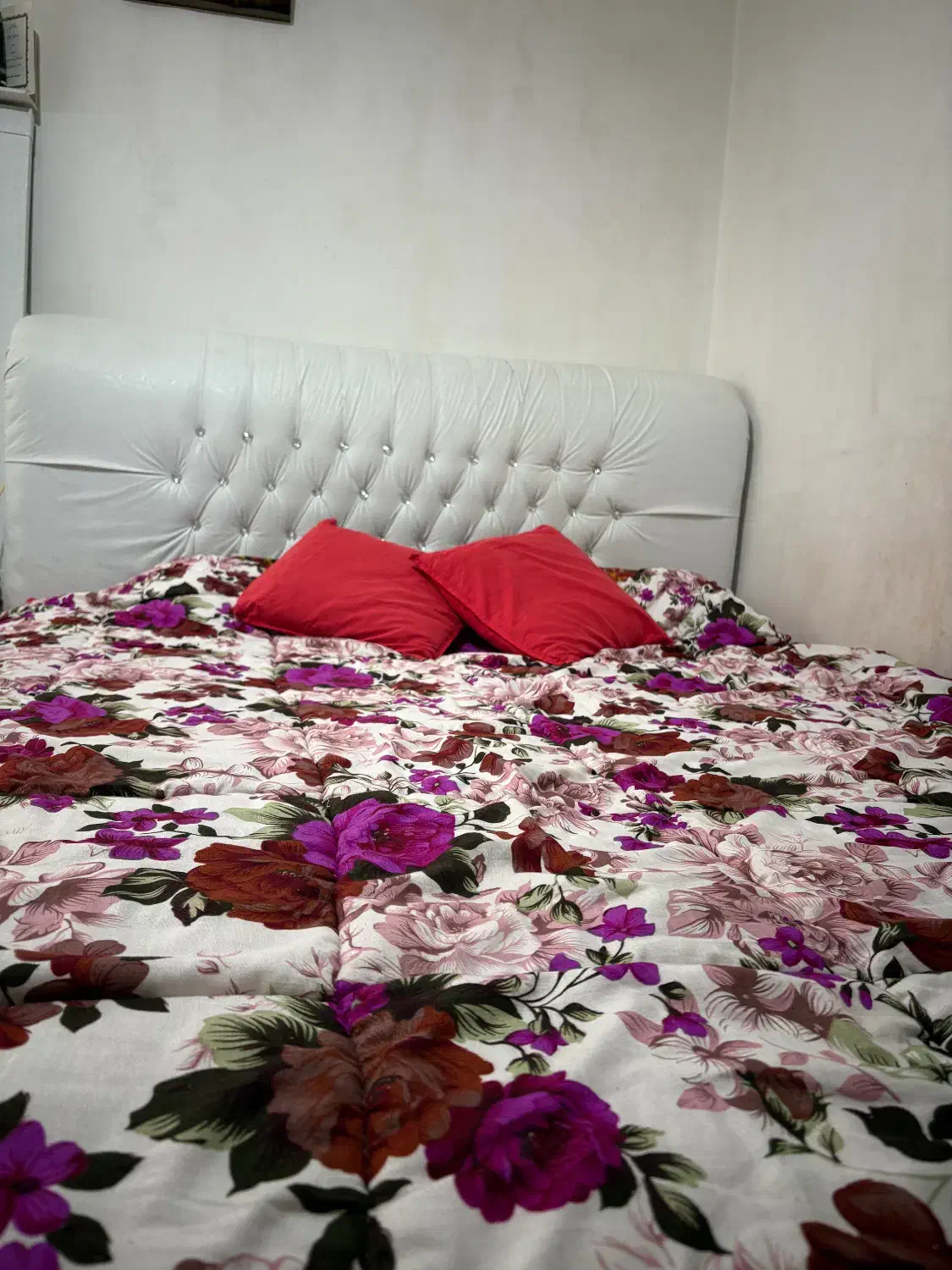 تخت خواب|تخت و سرویس خواب|کوهسار (البرز), |دیوار