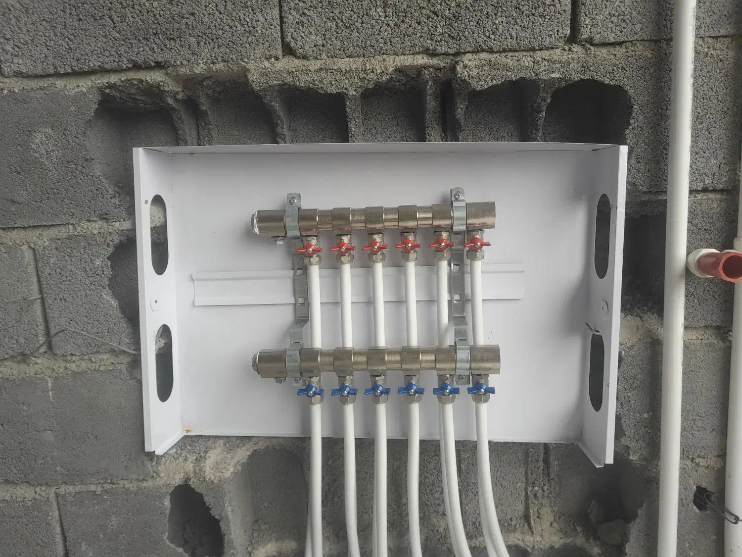 لوله کشی سرد گرم پکیچ نصب ایزوگام|خدمات پیشه و مهارت|ملارد, |دیوار