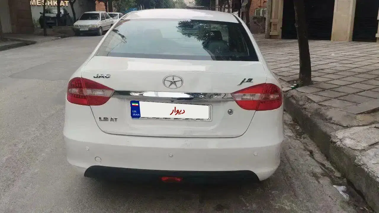 جک j5  مدل ۱۳۹۳ اتومات سرحال|خودرو سواری و وانت|گرگان, |دیوار