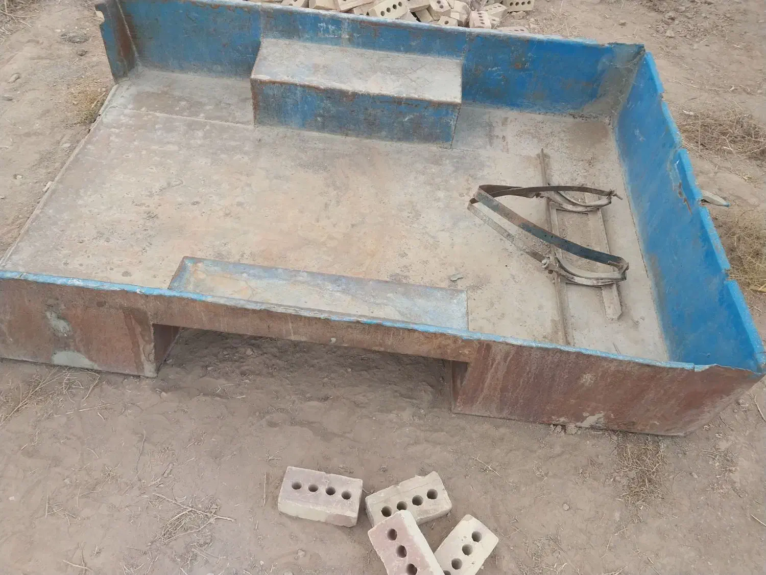 کفی نیسان ورق زخیم|قطعات یدکی و لوازم جانبی|تربت جام, پاسداران|دیوار