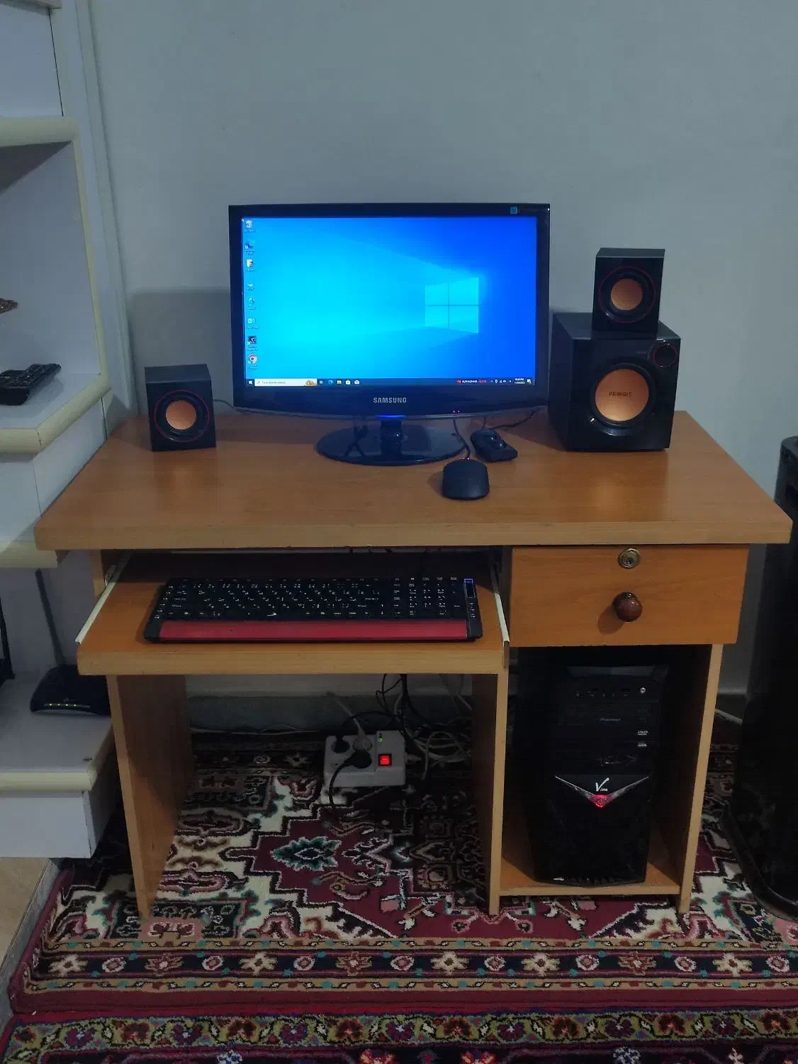 کامپیوتر نسل ۴|رایانه رومیزی|تبریز, |دیوار