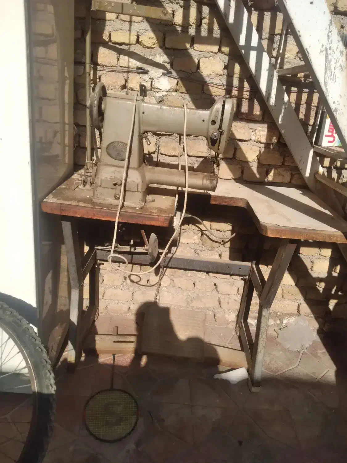 چرخ خیاطی کفاشی|چرخ خیاطی و ریسندگی|مشهد, زیرکن|دیوار