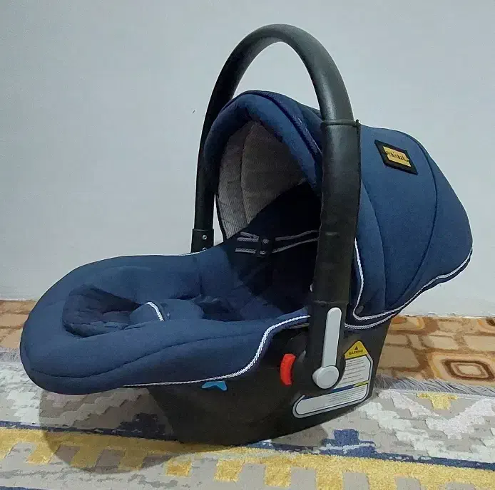 کریر|تخت و صندلی بچه|مشهد, شفا|دیوار