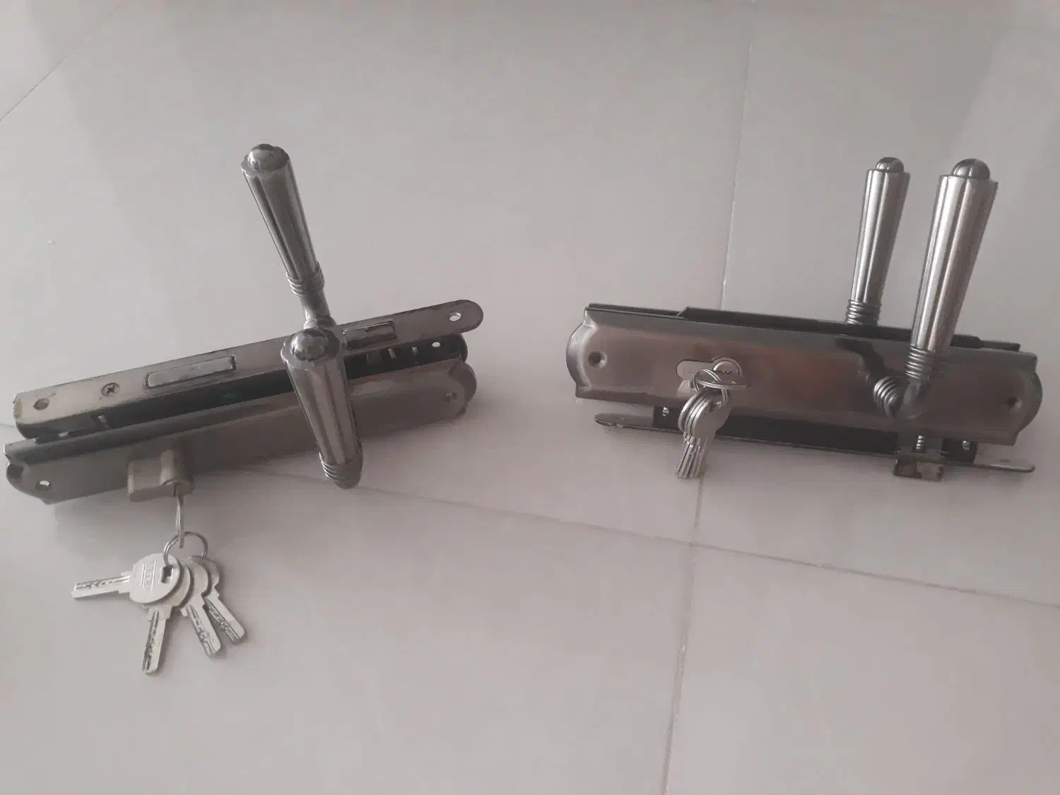 قفل و دستگیر در|مصالح و تجهیزات ساختمان|شیراز, جوادیه|دیوار