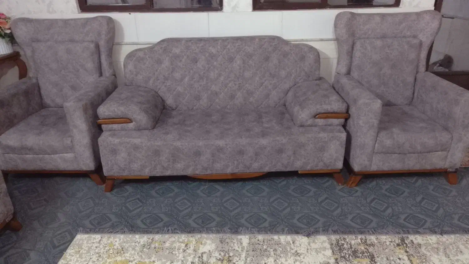 مبل8نفره|مبلمان خانگی و میز عسلی|کاشان, کارگر|دیوار