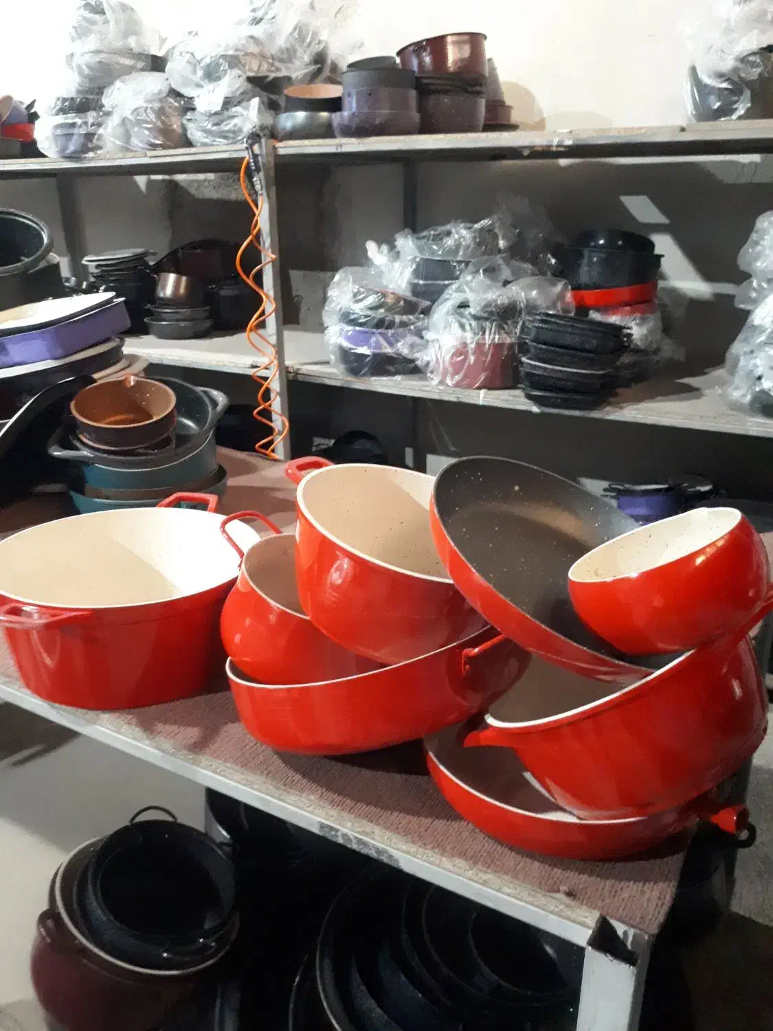 بازسازی ظروف تفلون و چدن|خدمات پیشه و مهارت|تهران, شهید رجایی|دیوار