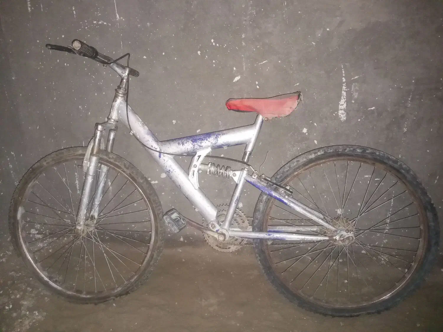 دوچرخه دنده ای|دوچرخه، اسکیت، اسکوتر|کرباسک, |دیوار