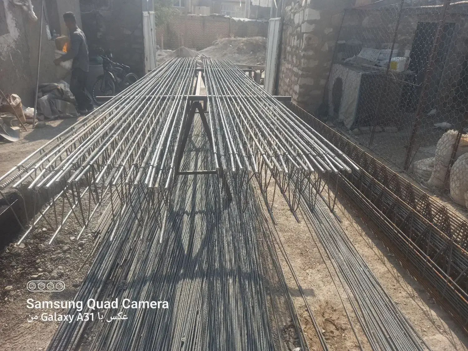 تولید انواع تیرچه وپایه فنس|مصالح و تجهیزات ساختمان|کرمانشاه, |دیوار