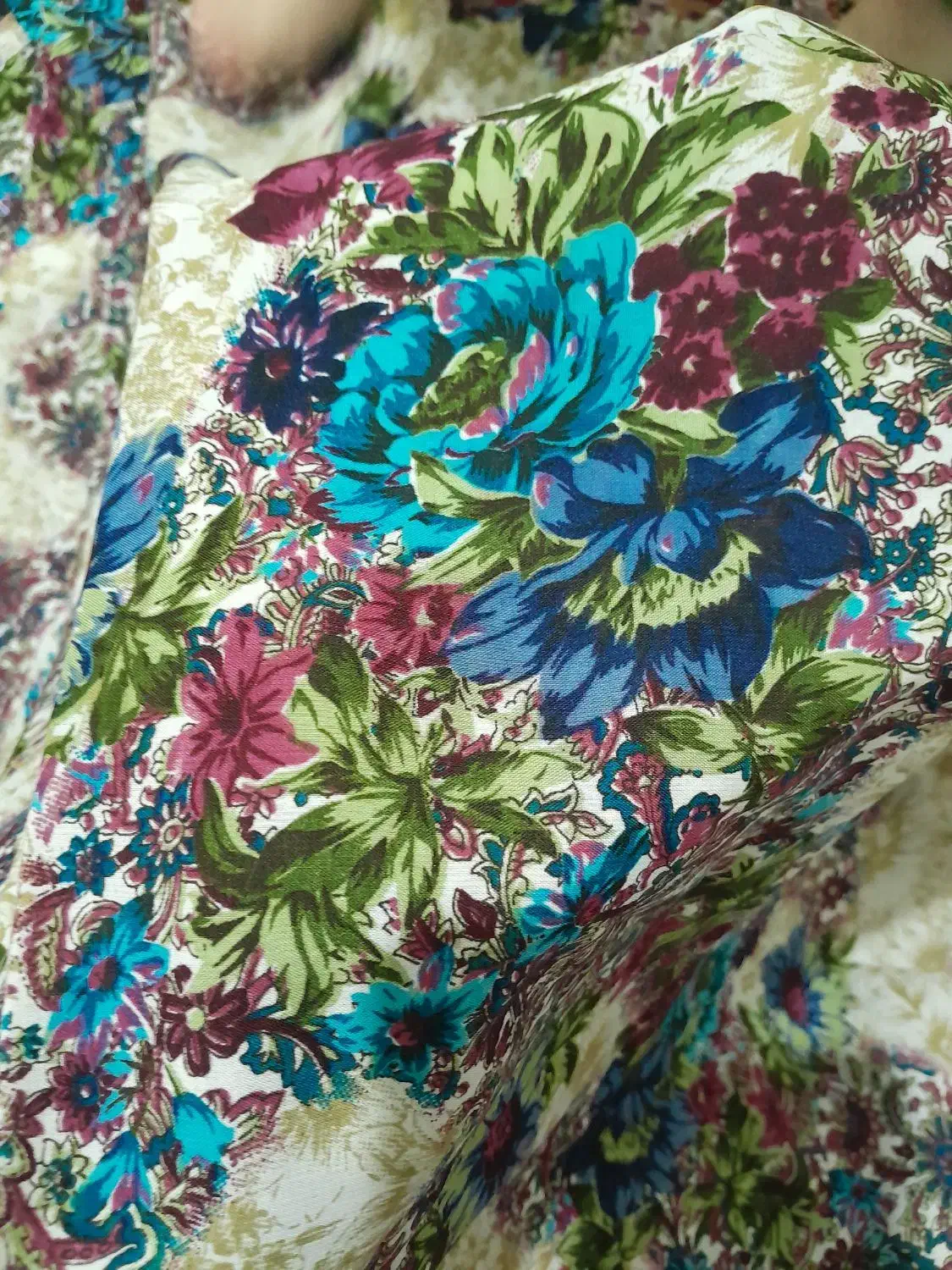 پارچه چادری زیبا دوخته نشده|لباس|تبریز, |دیوار