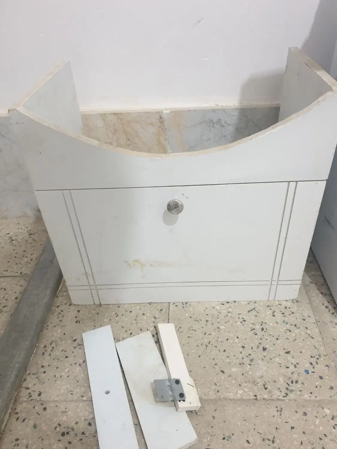 روشویی با کمد|لوازم سرویس بهداشتی|ساوه, |دیوار