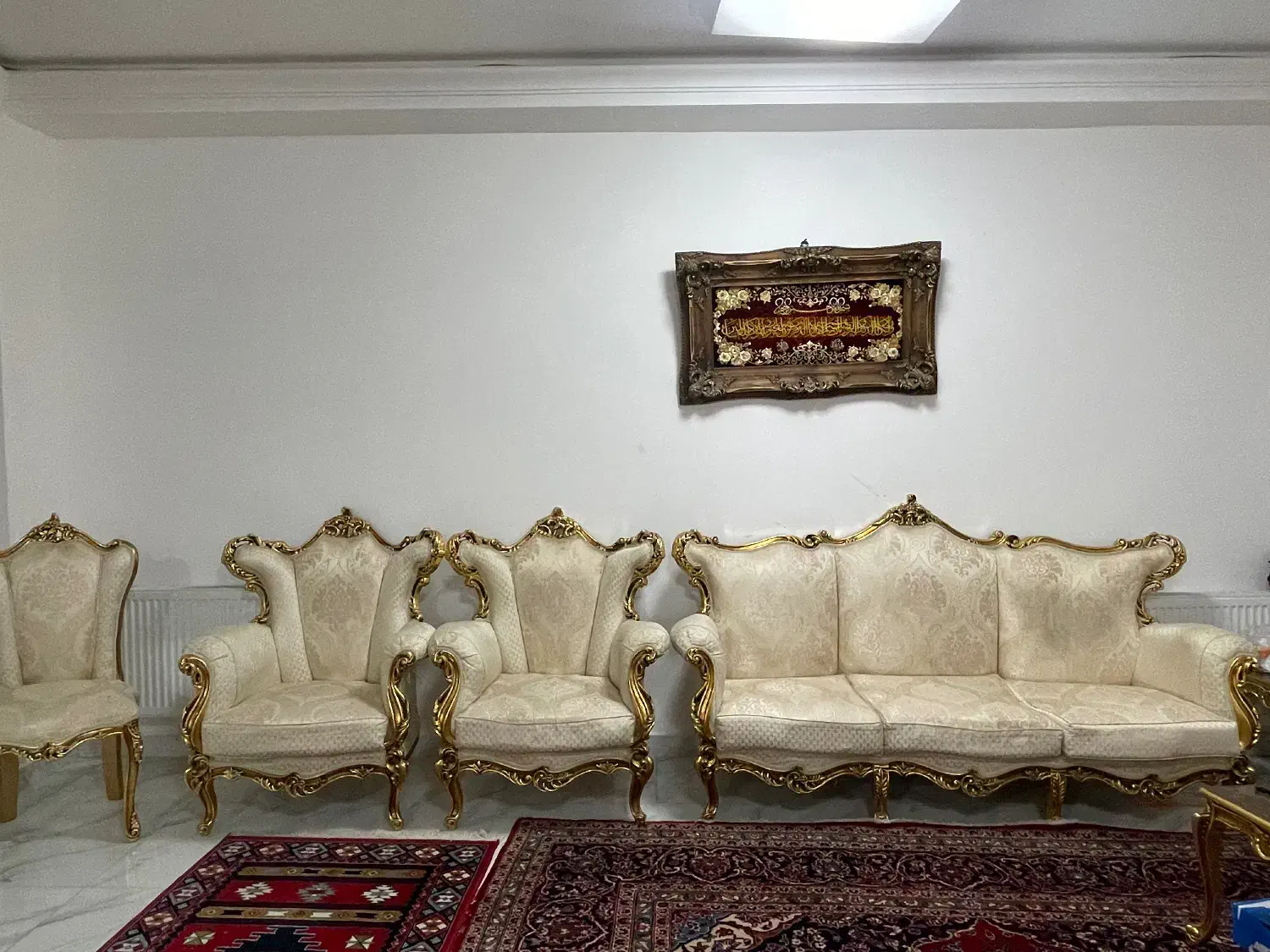 مبل سلطنتی  9 نفره همراه عسلی|مبلمان خانگی و میز عسلی|ایلام, |دیوار