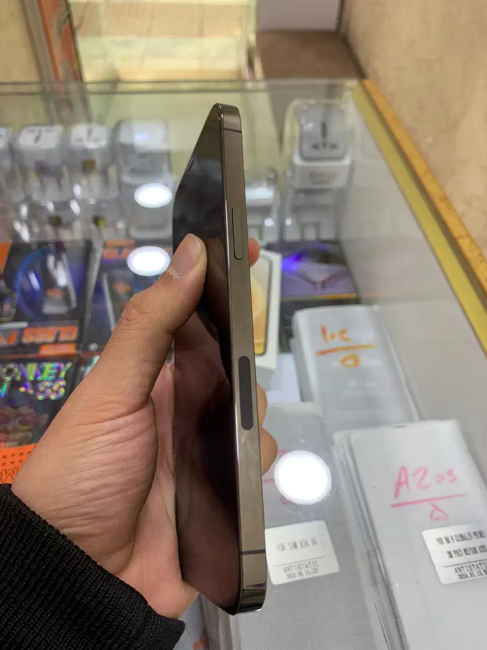 ایفون ۱۲ پرومکس|موبایل|ساری, |دیوار