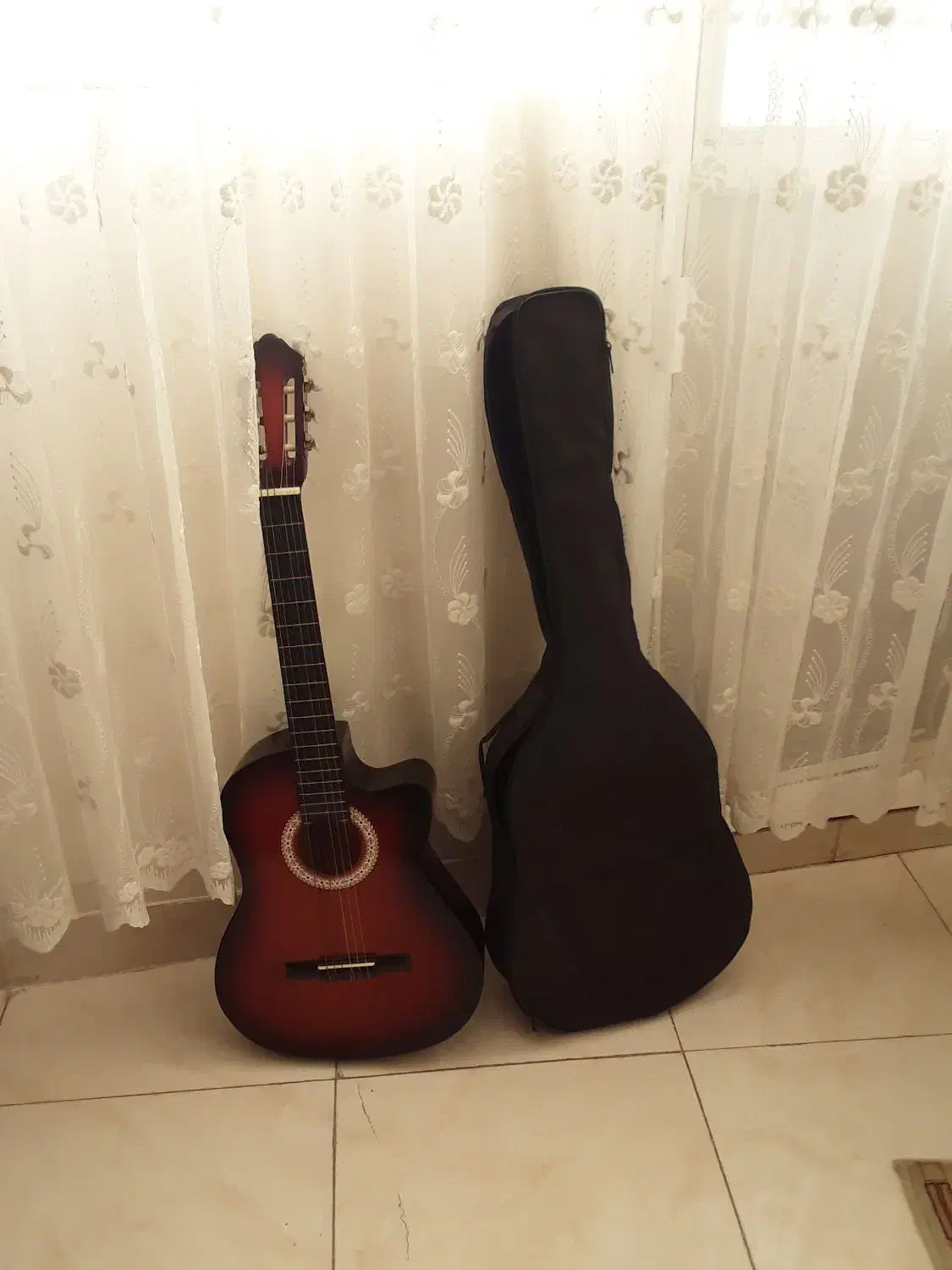 سالم نو نو اک|گیتار، بیس، امپلیفایر|ارومیه, |دیوار