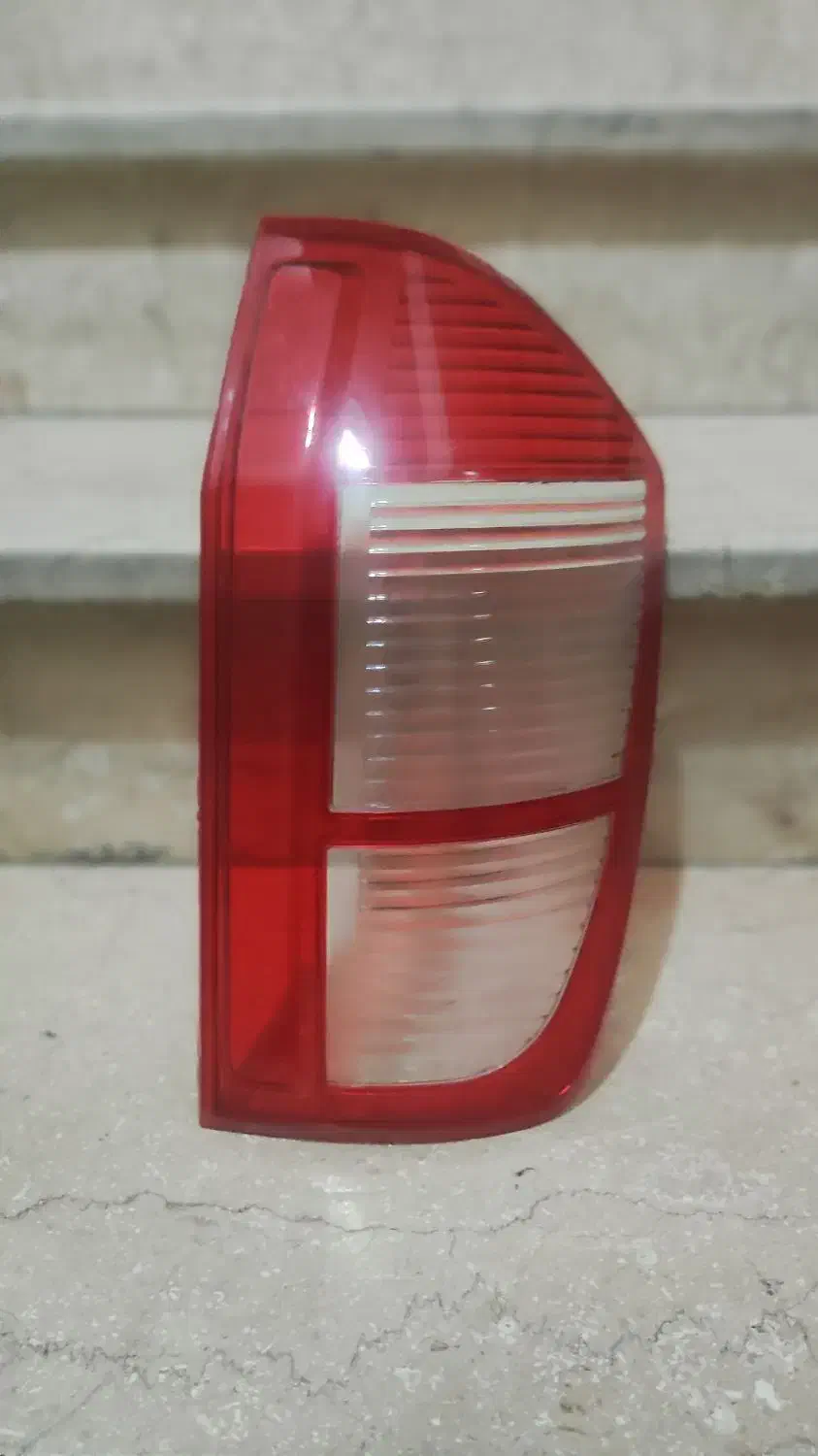 طلق چراغ خطر راست/دسته دنده و گردگیر/لاستیک x33New|قطعات یدکی و لوازم جانبی|تهران, دروازه شمیران|دیوار