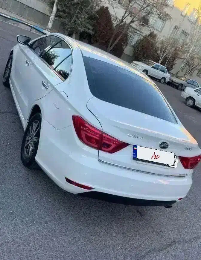 لیفان ۸۲۰بی رنگ و ضربه|خودرو سواری و وانت|یزد, |دیوار