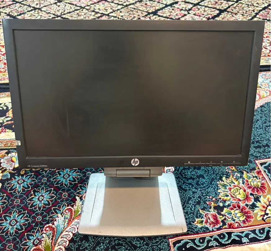 مانیتور hp ۲۰ اینچ مدل LA2006x|قطعات و لوازم جانبی رایانه|کرمان, |دیوار