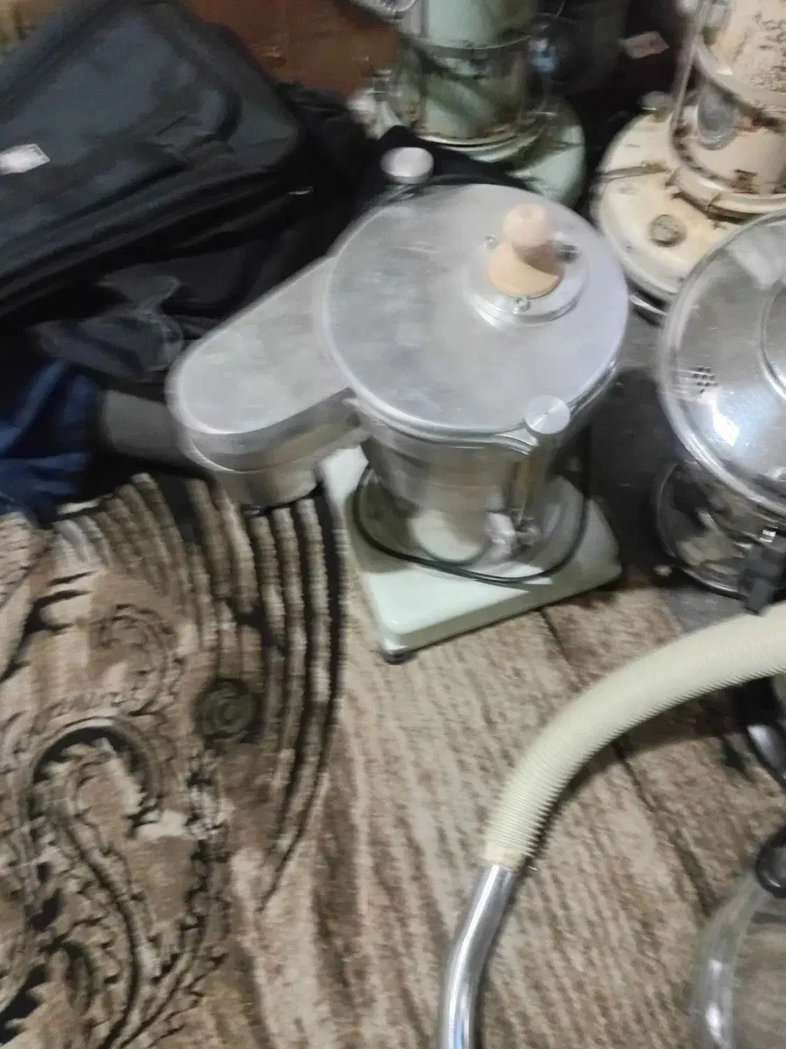 آبمیوه گیری صنعتی|آبمیوه‌گیر و آب‌مرکبات‌گیر|تهران, شهرک آپادانا|دیوار