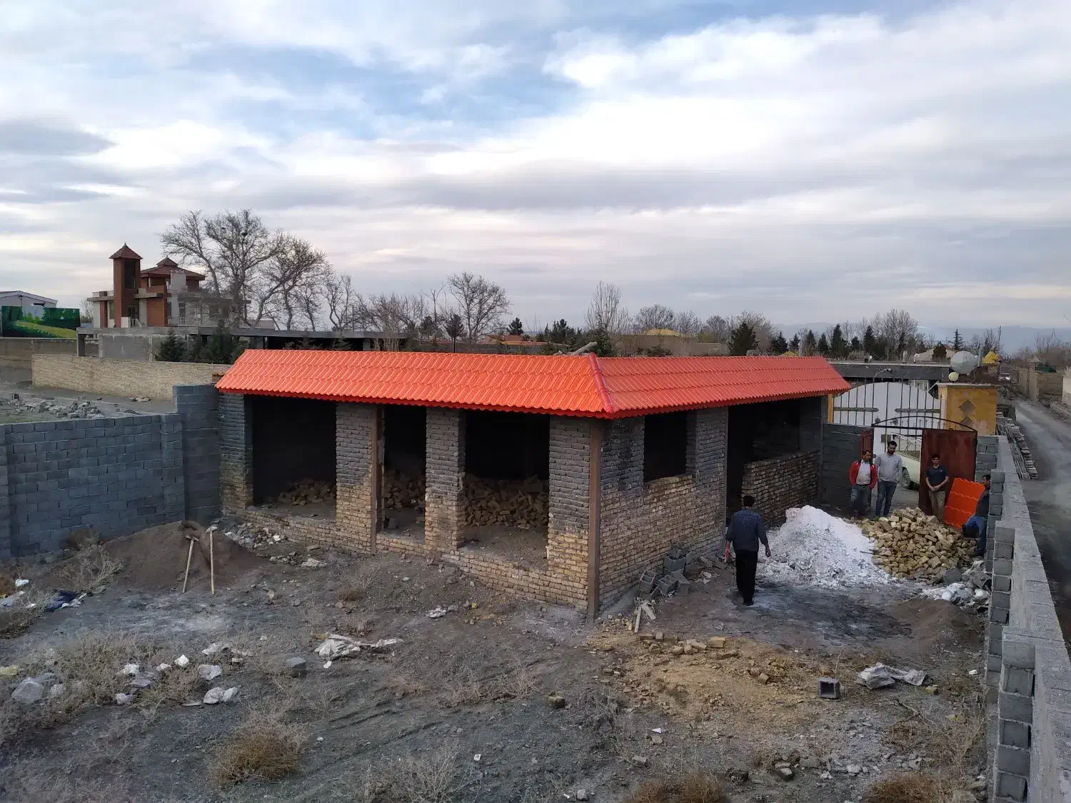 سقف شیبدار.الاچیق.سقف شیروونی.سقف سبک.سقف شیروانی|خدمات پیشه و مهارت|مشهد, جاهد شهر|دیوار