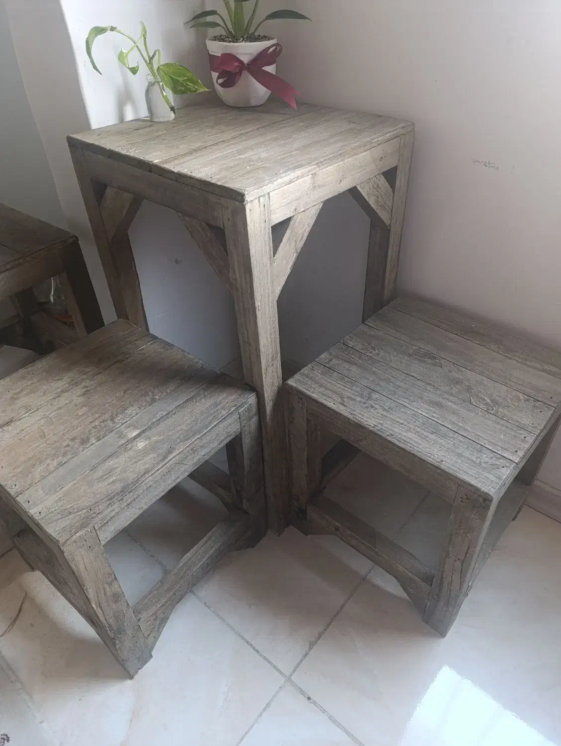 چهار پایه و میز|میز و صندلی غذاخوری|مشهد, جاهد شهر|دیوار