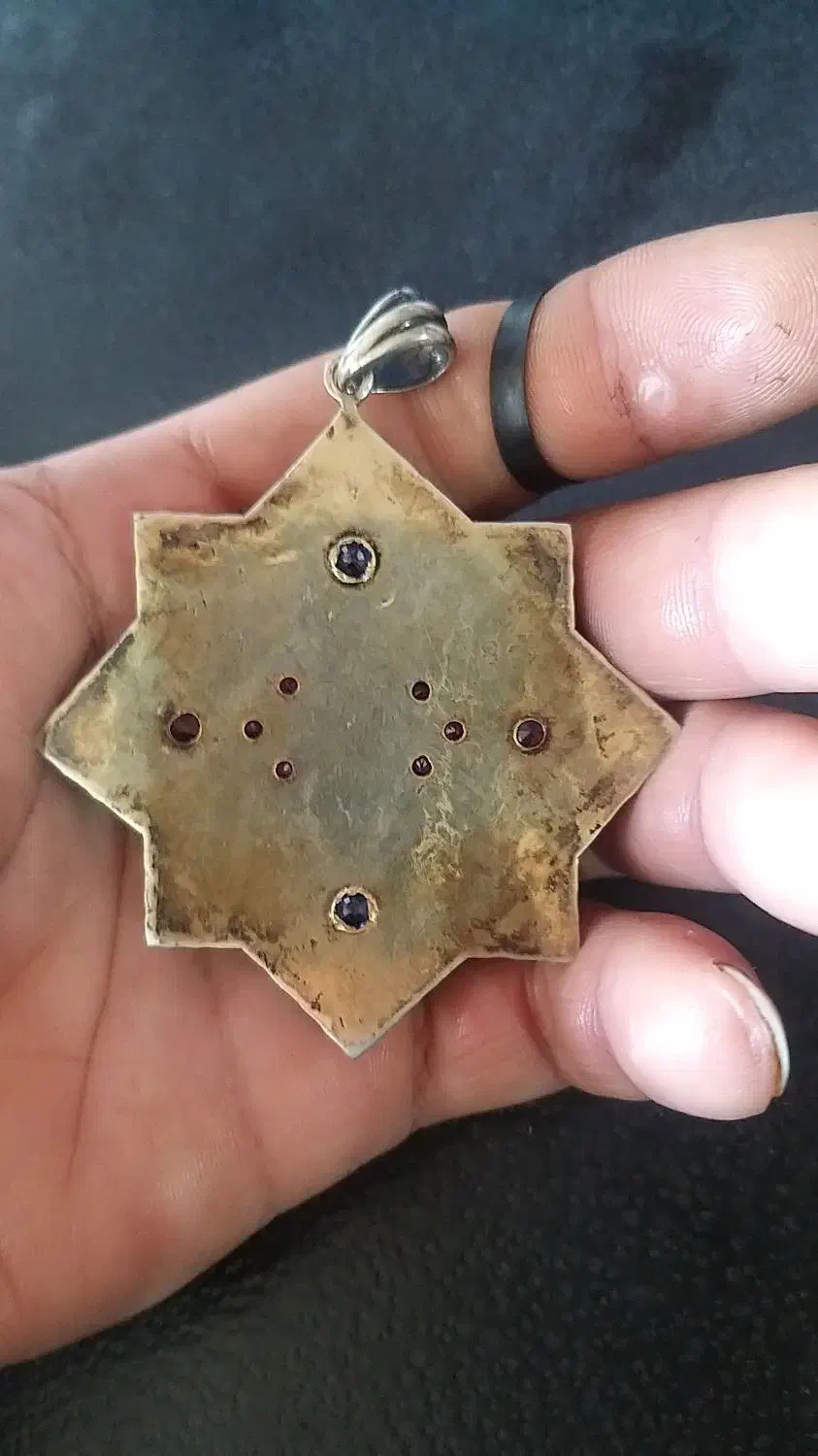 مدال یاقوت نقره|جواهرات|شیراز, ریاستی|دیوار