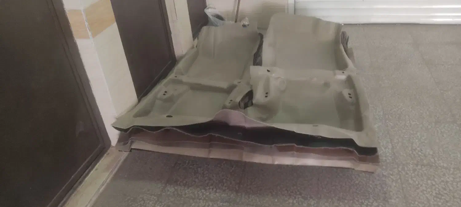 سپر دست دوم در حد نو . و کفپوش خودرو پارس و405|قطعات یدکی و لوازم جانبی|شیراز, شاه قلی بیگی|دیوار