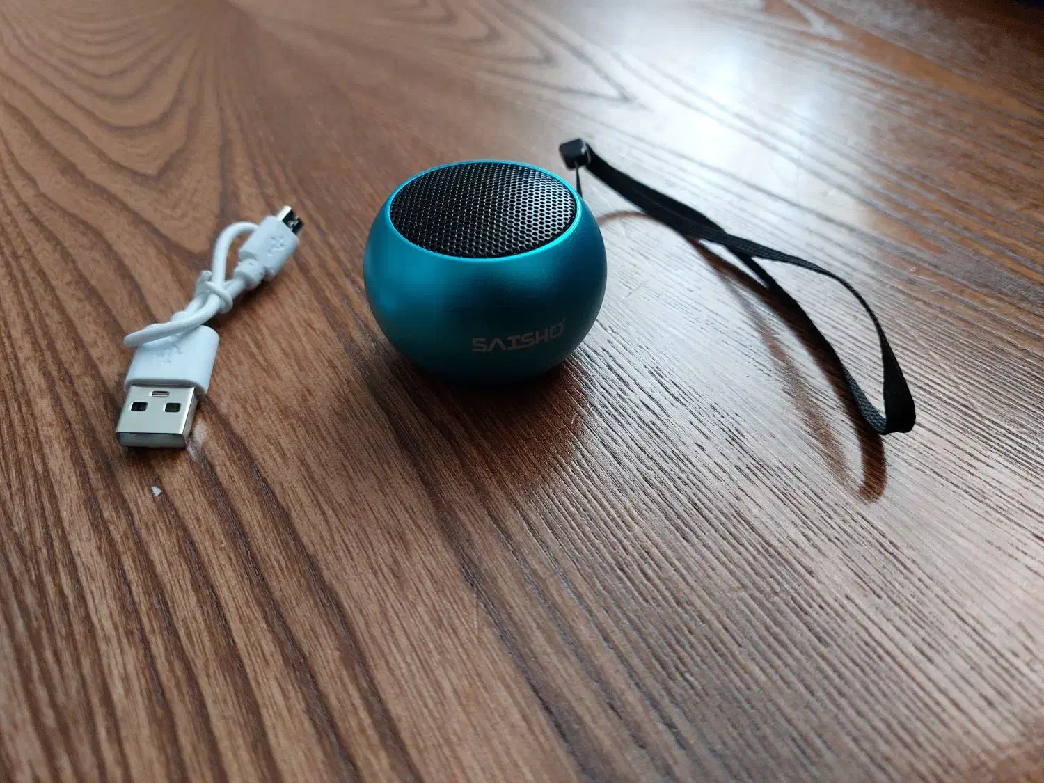 اسپیکر|پخش‌کننده همراه|گلبهار, شهر جدید گلبهار|دیوار