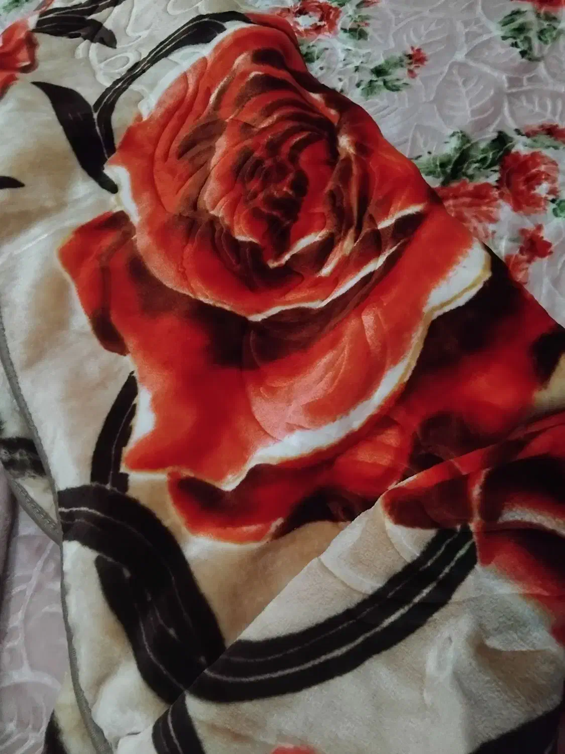 پتویک نفره ودونفره درطرح ها ورنگ های مختلف|رختخواب، بالش، پتو|ورامین, ورامین|دیوار