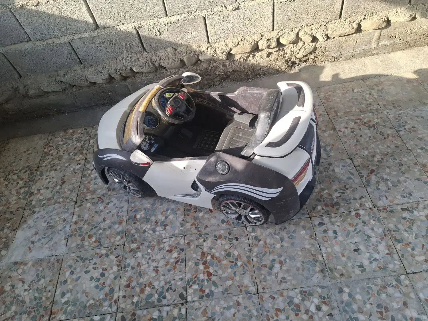 ماشین شارژی|اسباببازی بچه|سندرک, |دیوار